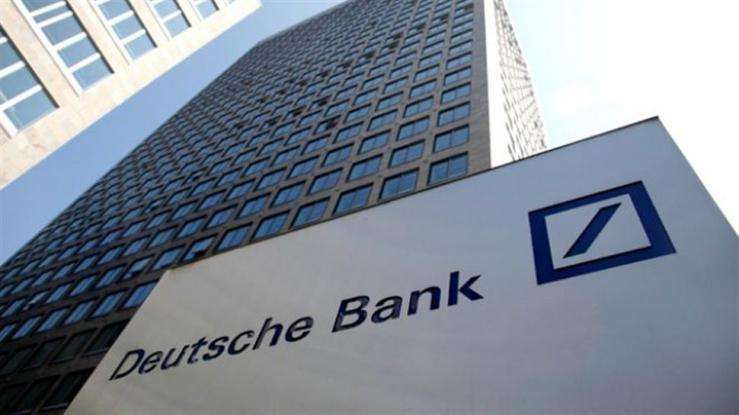 Δραματική η πτώση των εσόδων για την Deutsche Bank